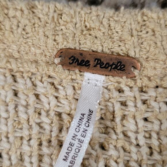 Free People- Camel Cotton V Neck Cropped Sweater- Size Large - Picture 6 of 11